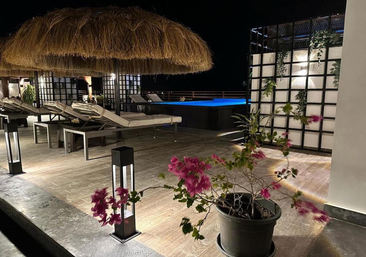 Sanctuary Sunlit Hurghada Haven With 4 Pools, Rooftop Sunsets & Gourmet Bites Steps Away Eksteriør bilde
